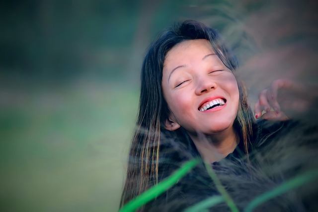 Mutluluk ve Şükretmek: Hayatın Güzelliğini Fark Ederek İçsel Huzura Ulaşma