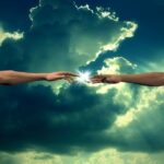 Evrensel Bağlantı ve Spiritüel Birlik: Kendi Benliğimizi Aşarak Diğerleriyle Bir Olma